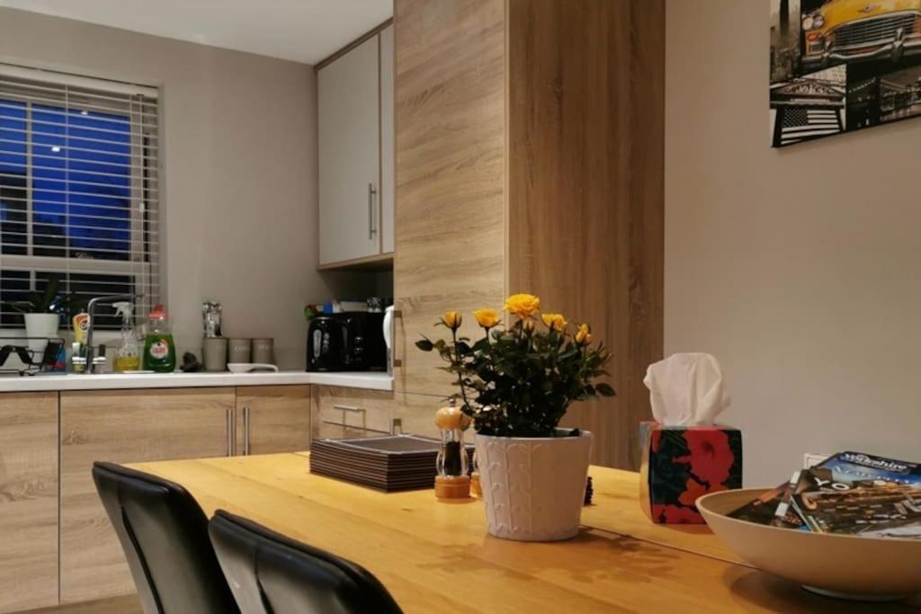 3 Bedroom Townhouse, Free Parking York Zewnętrze zdjęcie