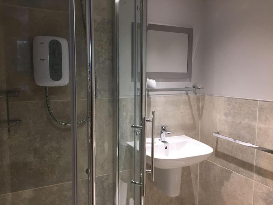 3 Bedroom Townhouse, Free Parking York Zewnętrze zdjęcie